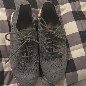 Gray Knit Lace-Up Shoes 
Cole Haan zero Grand